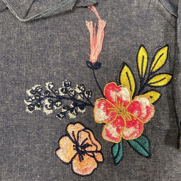 NWT mudpie embroidered chambray denim romper 3/6m - Picture 3 of 9